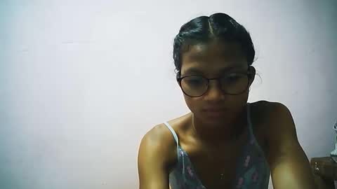 Snapshot of yalane chatting on November 29, 6:11 pm yalane online show from November 29, 6:11 pm