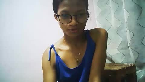 Snapshot of yalane chatting on December 4, 7:00 pm yalane online show from December 4, 7:00 pm