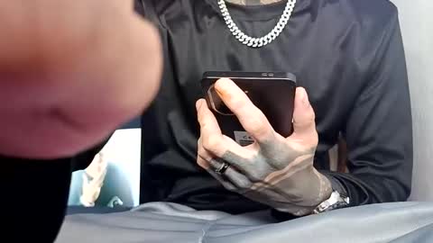 Snapshot of yanfranko420 chatting on February 5, 3:33 am Yan online show from February 5, 3:33 am