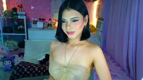 YANG AUDREY LONE online show from May 4, 1:12 am