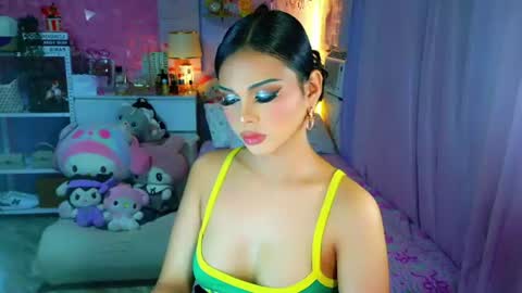 YANG AUDREY LONE online show from July 10, 12:26 am