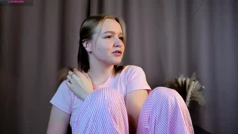 Kate online show from October 8, 1:09 pm