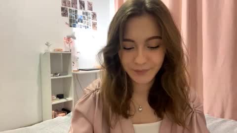 Snapshot of yaniraekberg chatting on October 19, 5:13 pm Marry online show from October 19, 5:13 pm