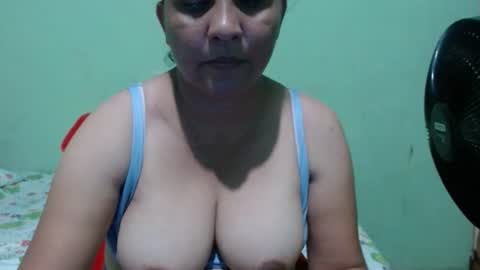 Snapshot of yann40247 chatting on July 29, 11:36 pm yann40247 online show from July 29, 11:36 pm