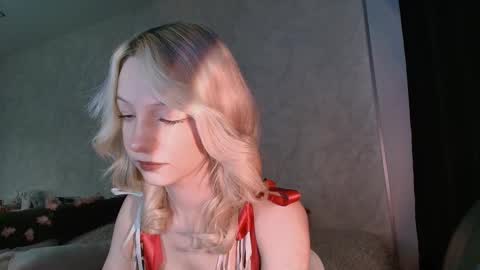 Anny online show from January 8, 3:58 pm