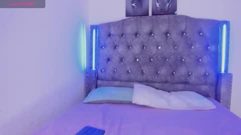 Yara  online show from December 5, 11:41 am