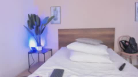 Snapshot of yarirose chatting on November 20, 1:44 pm Yary online show from November 20, 1:44 pm