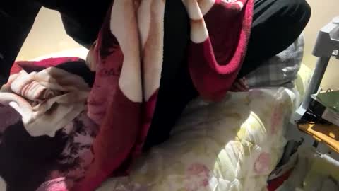 Snapshot of yasarsimo99154258 chatting on February 20, 1:02 am yasarsimo99154258 online show from February 20, 1:02 am