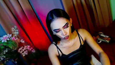 miss yasii online show from December 20, 9:17 pm