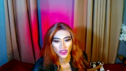 miss yasii online show from January 18, 6:10 pm