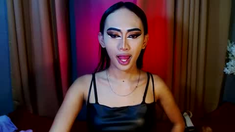 miss yasii online show from January 19, 9:33 am