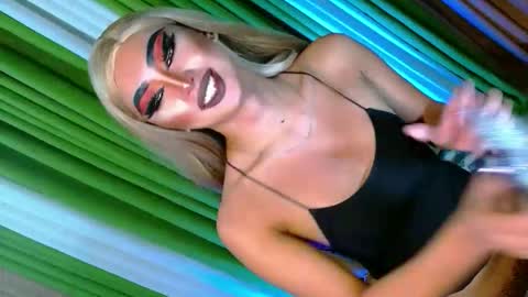 Snapshot of yasii19 chatting on October 2, 4:36 pm miss yasii online show from October 2, 4:36 pm