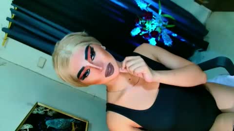 Snapshot of yasii19 chatting on October 12, 3:33 pm miss yasii online show from October 12, 3:33 pm