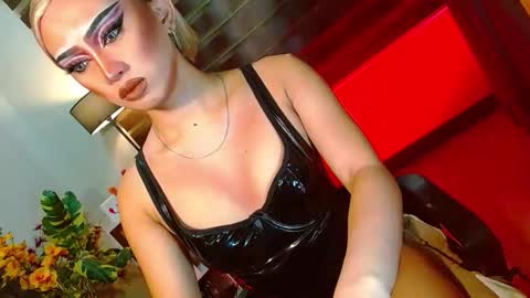 miss yasii online show from February 28, 3:24 pm