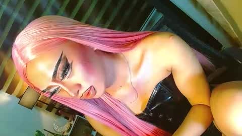 miss yasii online show from May 31, 6:09 pm