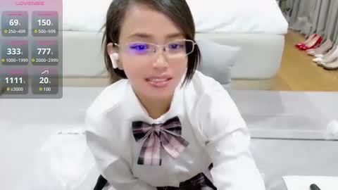Yasmien Atos online show from July 28, 3:32 pm