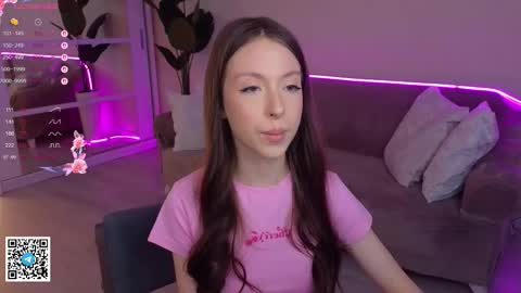 Snapshot of yasmin_kass chatting on December 14, 6:41 am Yasmin online show from December 14, 6:41 am