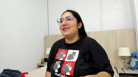 Snapshot of yasmin_ortiz chatting on March 19, 3:21 am Yasmin Ortiz online show from March 19, 3:21 am