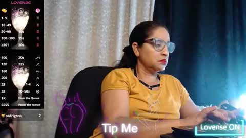 Snapshot of yaya____ chatting on February 18, 12:39 am yaya____ online show from February 18, 12:39 am
