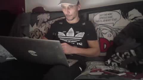 MisterCasquette online show from January 27, 8:40 am