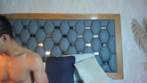 Snapshot of yayi_derek chatting on October 18, 11:33 am yayi derek  online show from October 18, 11:33 am