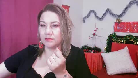Snapshot of yayita_mature chatting on December 4, 11:52 am yayita online show from December 4, 11:52 am