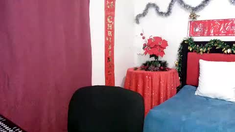 Snapshot of yayita_mature chatting on December 7, 2:31 am yayita online show from December 7, 2:31 am