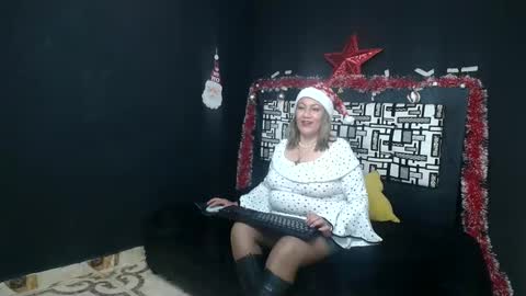 Snapshot of yayita_mature chatting on December 20, 1:11 pm yayita online show from December 20, 1:11 pm