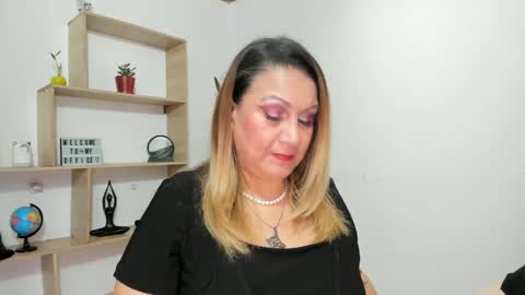 Snapshot of yayita_mature chatting on October 11, 1:20 pm yayita online show from October 11, 1:20 pm
