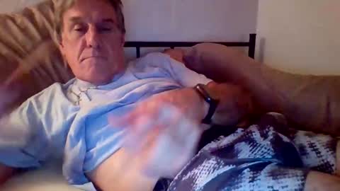 yeah_baby6988 online show from November 12, 6:36 am