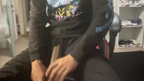 Snapshot of yeahitsrell2 chatting on March 3, 1:42 pm Yeahitsrell online show from March 3, 1:42 pm