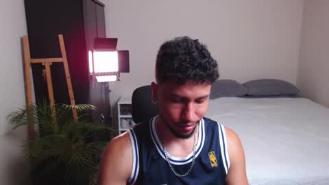 yeff online show from February 17, 11:44 pm