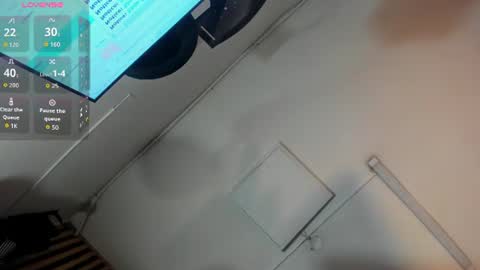 Yeidonn online show from June 10, 3:29 am