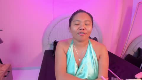Snapshot of yeika_foxy chatting on April 22, 11:23 am yeika_foxy online show from April 22, 11:23 am
