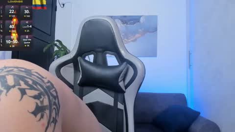 YEIKO ROMERO online show from November 13, 5:34 pm