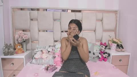 Snapshot of yeinsoliveros chatting on December 2, 11:15 am Yeins online show from December 2, 11:15 am