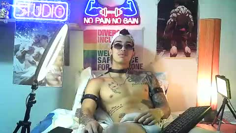 Snapshot of yeisoncastellanos1999 chatting on September 16, 6:42 pm yeisoncastellanos1999 online show from September 16, 6:42 pm