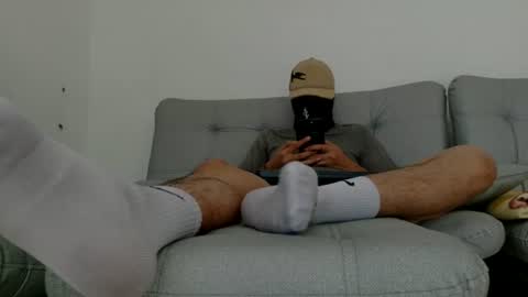 yeisongomezz online show from July 28, 8:52 pm