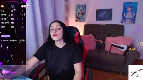 Snapshot of yeliana_sexy chatting on June 2, 2:57 am Valery online show from June 2, 2:57 am