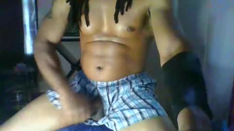 yellaboy31 online show from December 13, 7:10 pm
