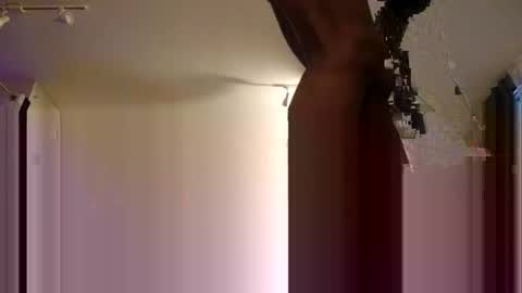 Snapshot of yellowdave45 chatting on February 3, 12:14 pm yellowdave45 online show from February 3, 12:14 pm