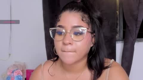 yelly online show from June 28, 12:49 am