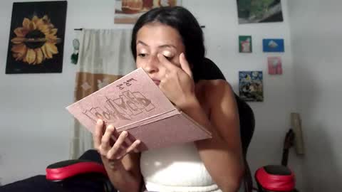 Snapshot of yemaya_28 chatting on November 4, 3:38 am Yemaya 28 online show from November 4, 3:38 am