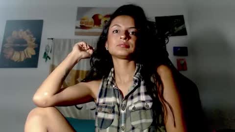 Snapshot of yemaya_28 chatting on November 23, 8:25 am Yemaya 28 online show from November 23, 8:25 am