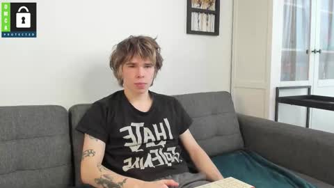 Snapshot of yen2025 chatting on March 12, 7:58 am Yen online show from March 12, 7:58 am