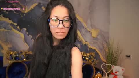 Snapshot of yennstar chatting on March 7, 8:39 pm yennstar online show from March 7, 8:39 pm