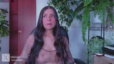 yeriawaddell  online show from March 8, 8:56 pm