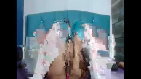Snapshot of yesamin_stone18 chatting on April 1, 1:41 pm yesamin_stone18 online show from April 1, 1:41 pm