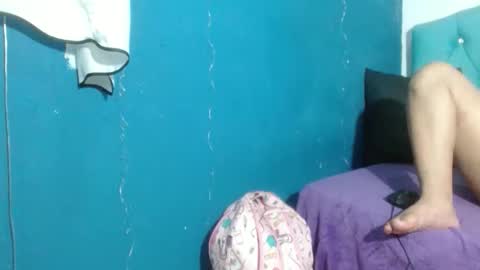 Snapshot of yesamin_stone18 chatting on April 2, 12:14 pm yesamin_stone18 online show from April 2, 12:14 pm