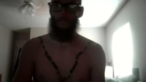 Snapshot of yesdaddy94404 chatting on June 11, 4:38 pm yesdaddy94404 online show from June 11, 4:38 pm